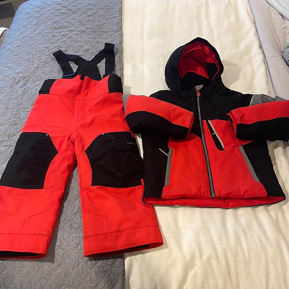 Kids Obermeyer “I-Grow” ski /snow bib and jacket size 4/5